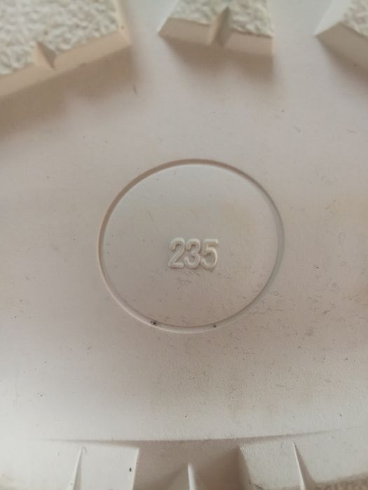 Продам зимние сапожки для девочки 37-38