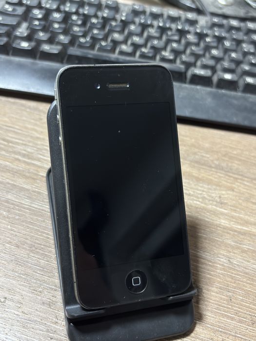 iPhone 4 - 32GB