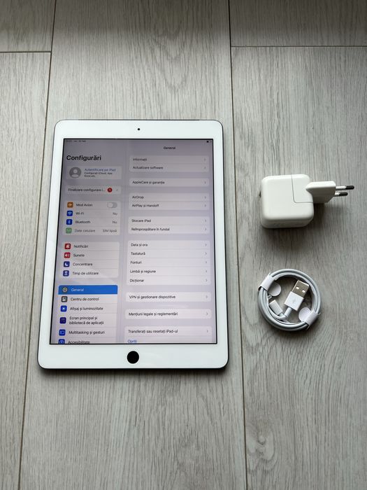 • Ipad  Gen 6  • cu SIM •