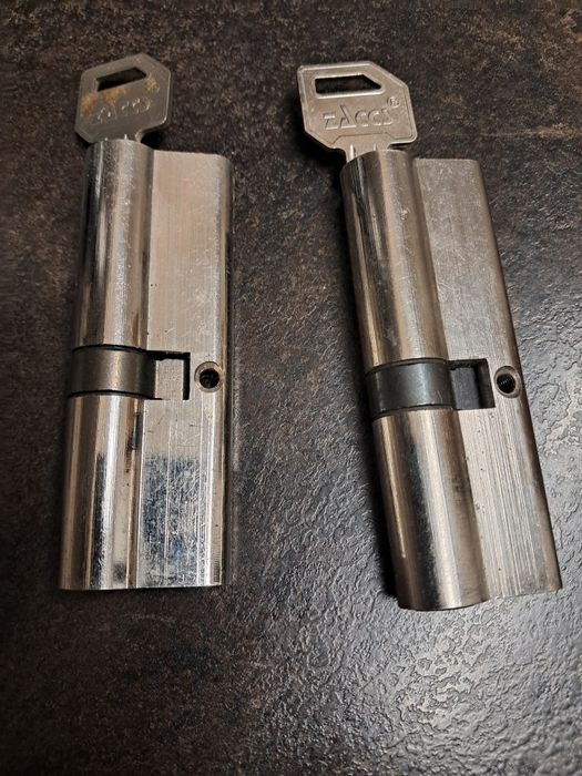 Butuc yala..usa intrare..termopan