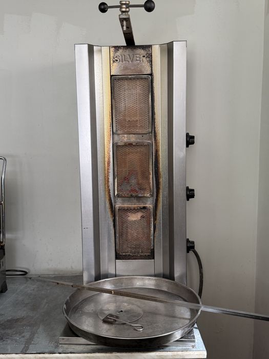 Донер аппарат сатылады. Газбен.