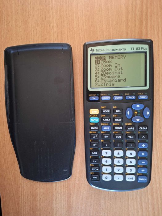 Calculator profesional stiintific grafic Texas Instruments TI-83 Plus