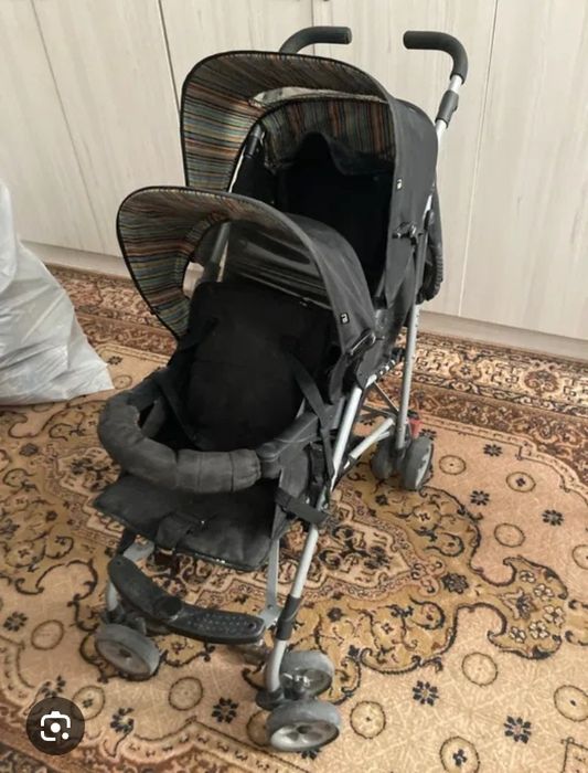 Продам коляску для двойни