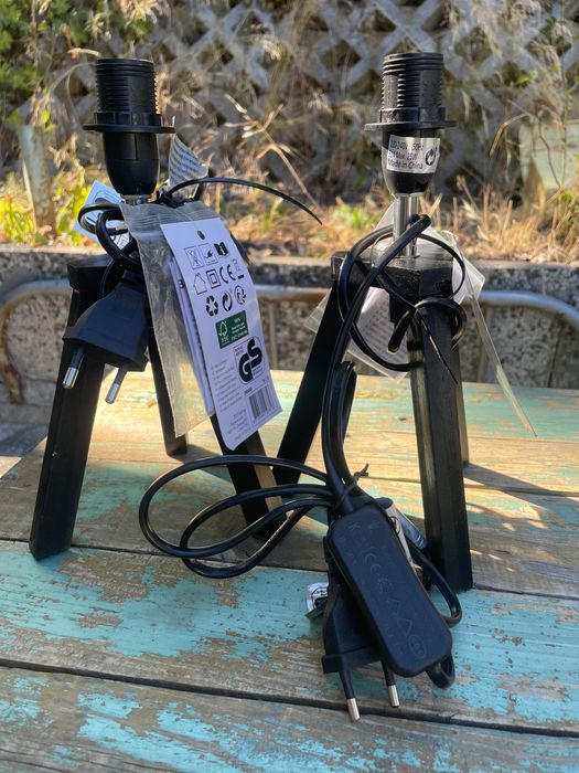 Нощна лампа триножник