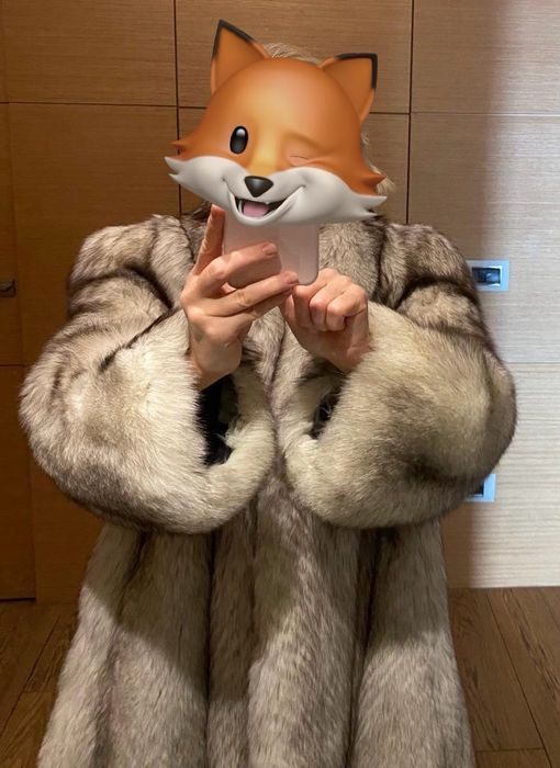 Палто от сребърна лисица