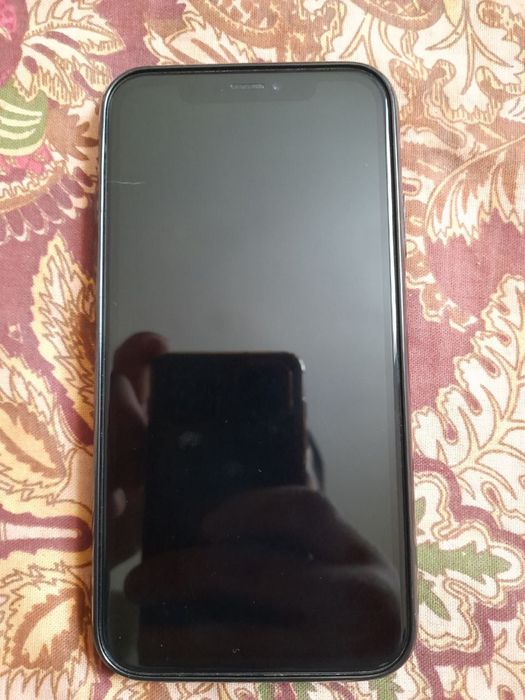 Продаётся iPhone XR