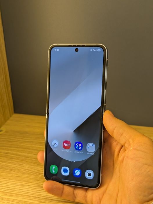 Samsung Galaxy Flip 6 12/512GB Silver (Snap Gen 3)