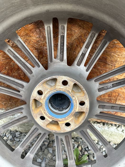 Jante wv passat 225/40R18