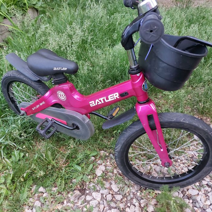 Продаётся детский велосипед.