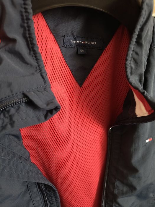 Geacă Tommy Hilfiger mărime 128 cm