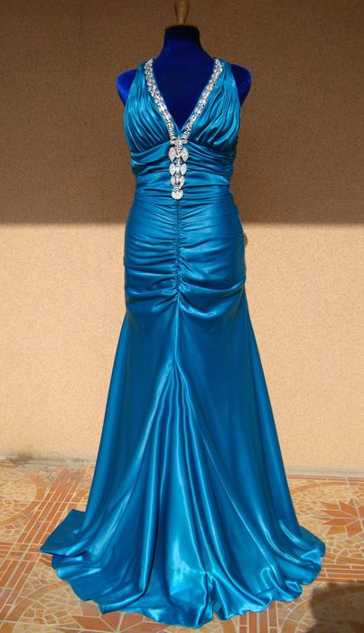 Вечернее платье в пол