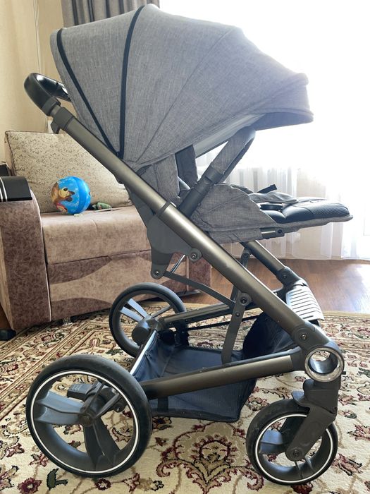 Детская коляска