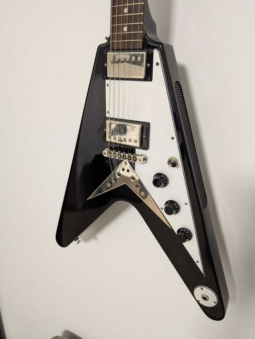 Chitara electrica Epiphone Flying V