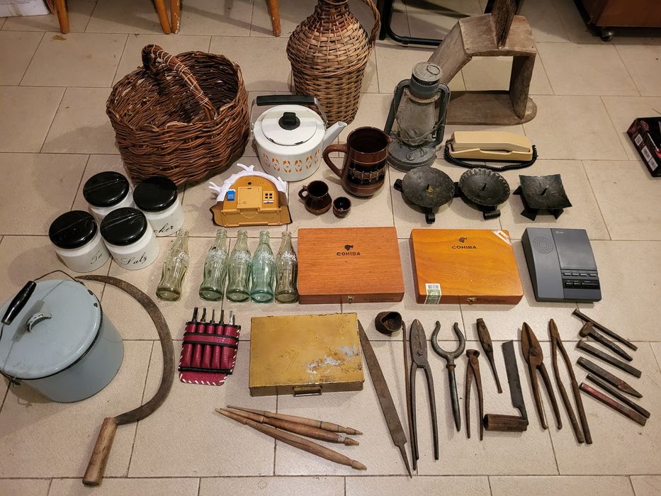 Продавам декорация предмети от соца и други