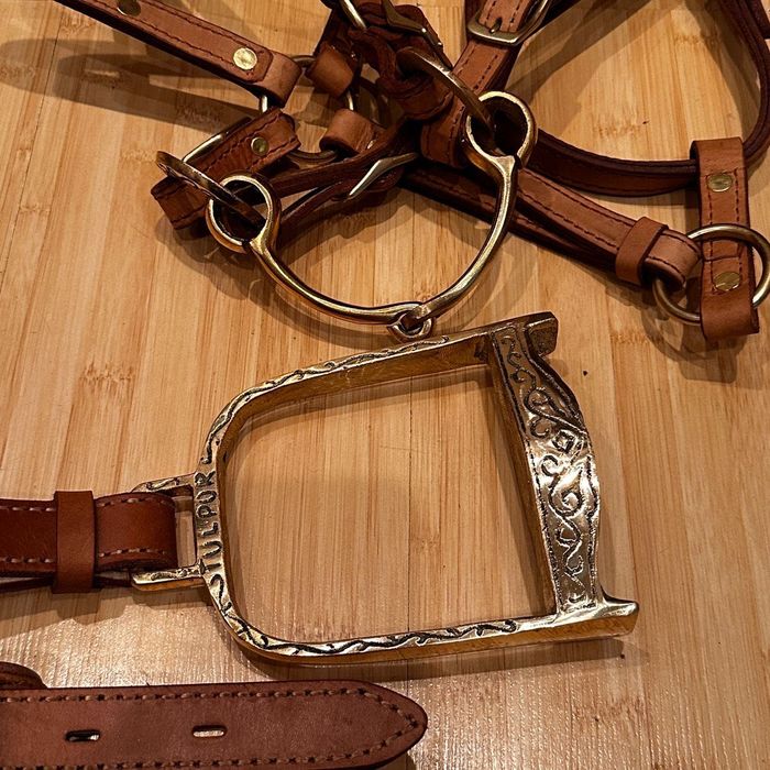 Шикарное седло ручной работы