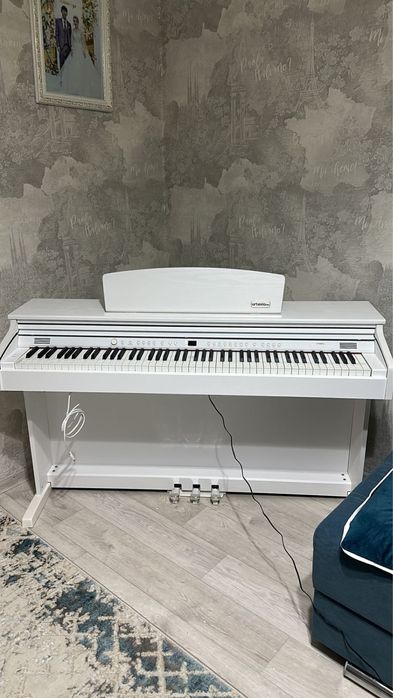 Продам пианино  цифровое