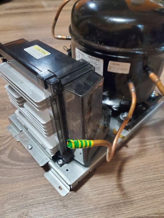 EMBRACO инверторен компресор  с R290