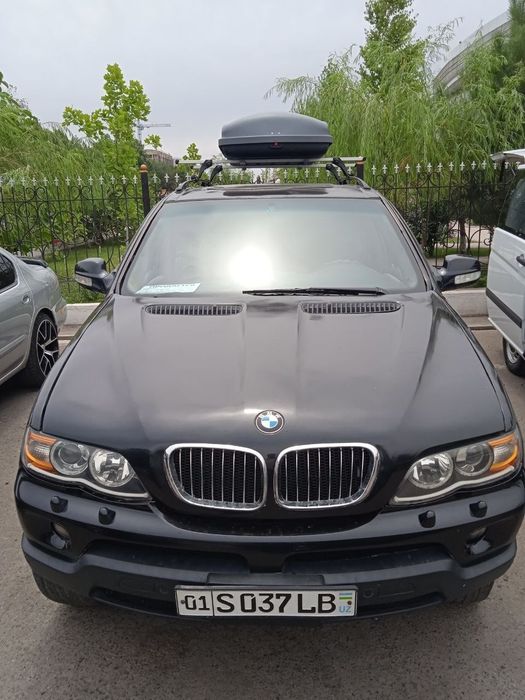 BMW  moshina  yuradi