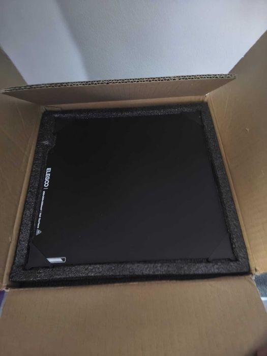 Imprimantă 3D Elegoo Centauri Carbon + Kit Accesorii + Rolă Carbon PLA (Garanție 22 luni)