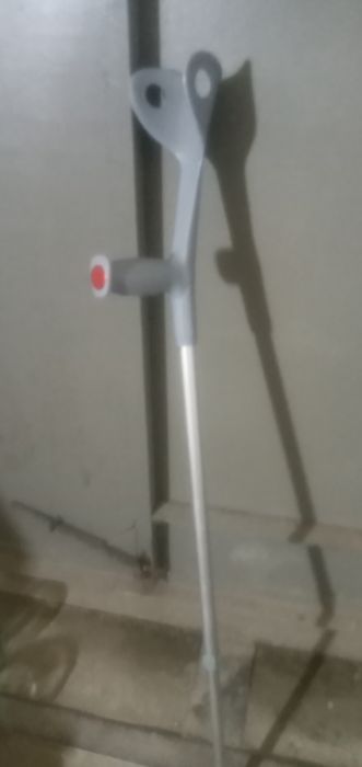 Продам костыль б/у