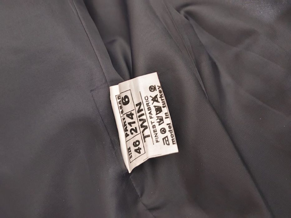 Продам костюм тройка