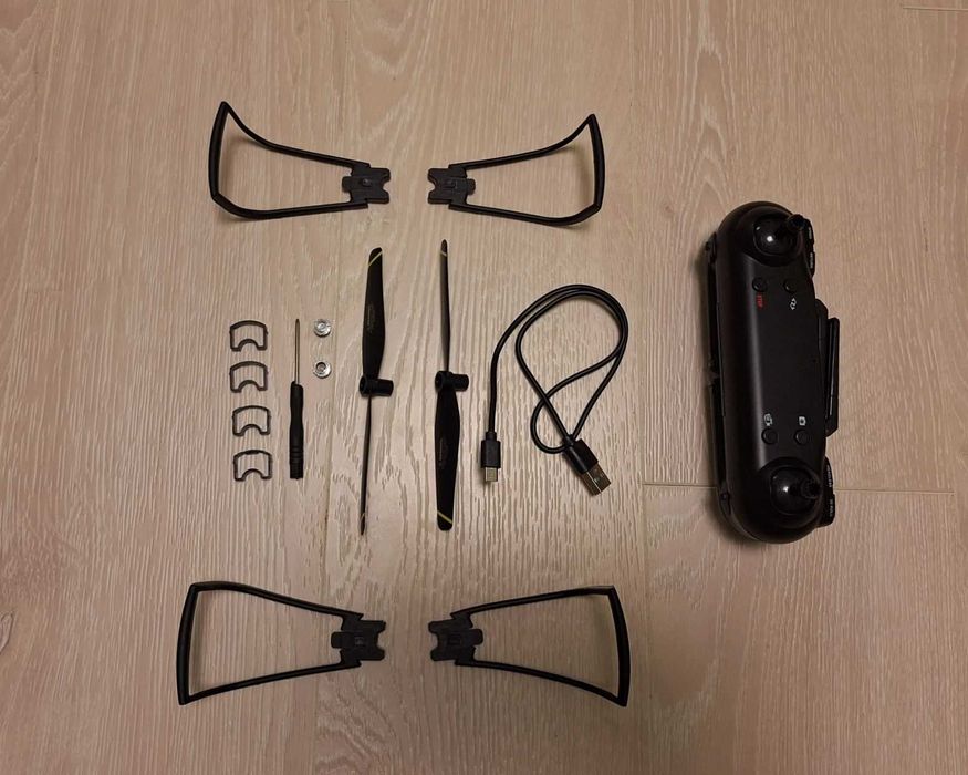 Дрон с камера - SG700-D