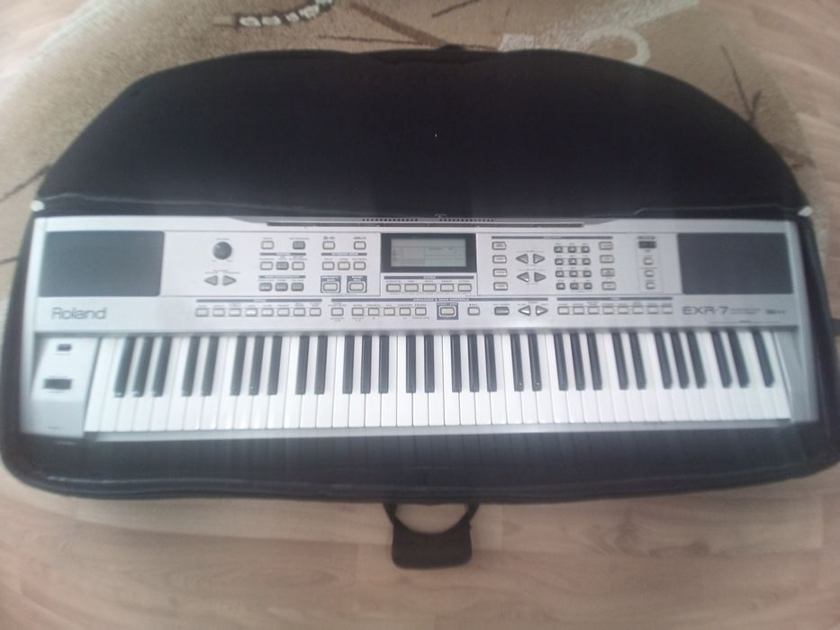Orgă Roland EXR-7