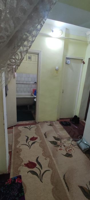 Kvartira sotiladi 1-etaj 2xona Buyuk turon may Aeroport