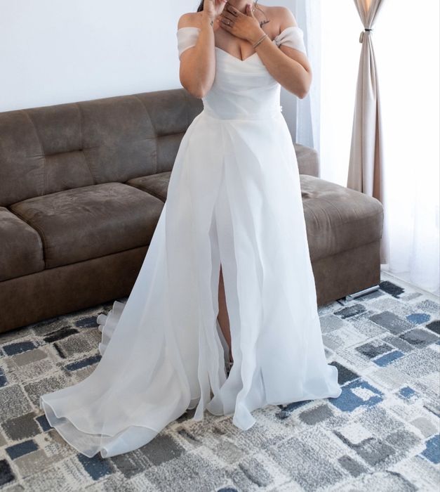 Vand rochie mireasa Adina Constantinescu