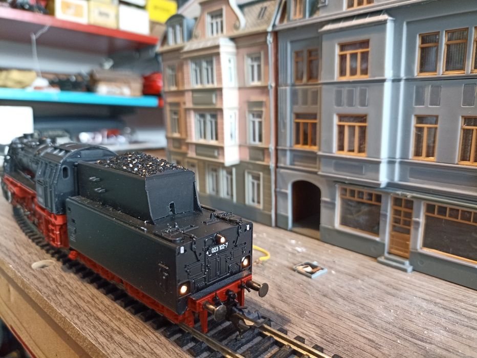 Locomotiva BR23 digitală cu sunete trenulet electric scara H0