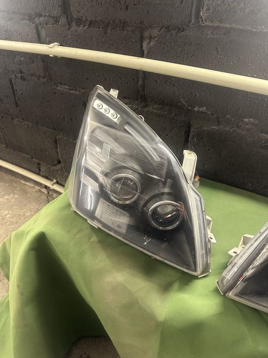 Продам Фары прадо 120