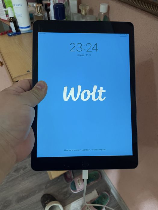 Продам Ipad 9 поколения