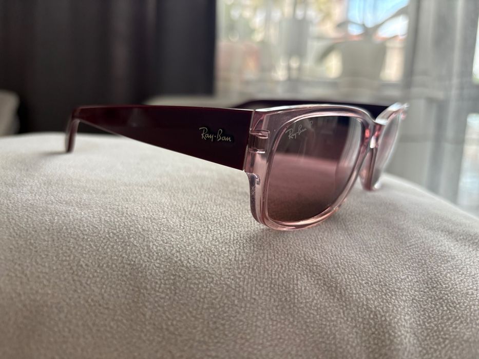 Слънчеви очила Ray-Ban RB4388 6648G8