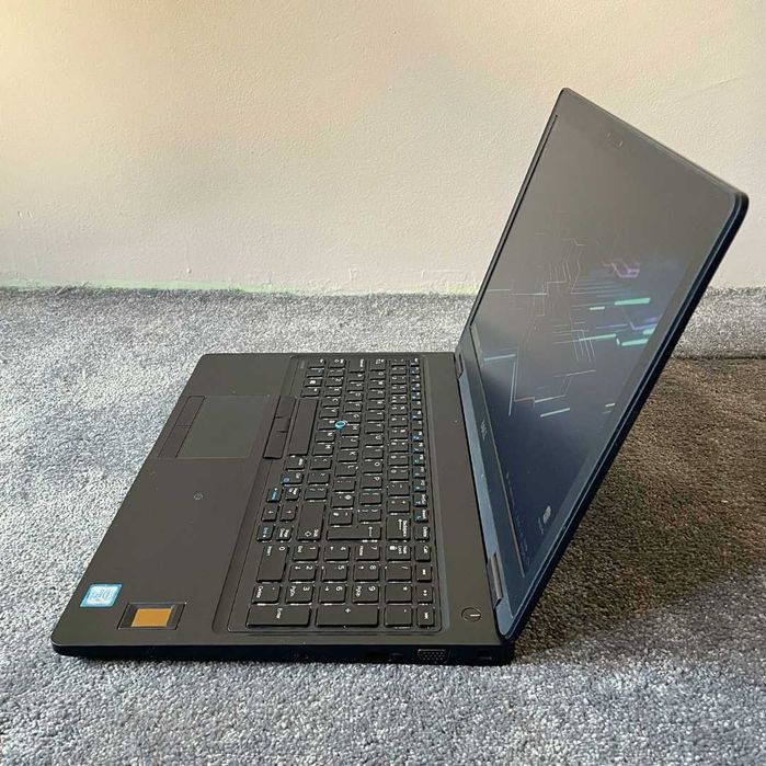Dell Latitude 5580 - 15.6''FHD, i5-7200u, 8GB RAM DDR4, 256GB NVMe M.2