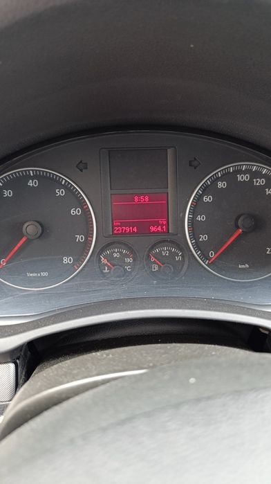 Vand VW Golf 1.4 benzina 82 cp avariat