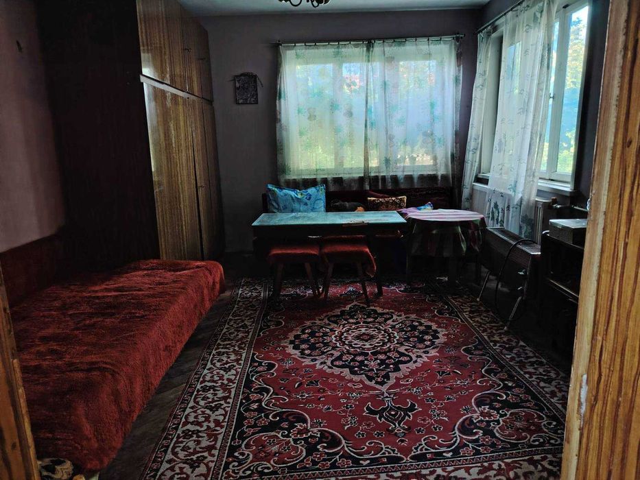 Едноетажна тухлена къща 107 м2 в кв. Дивдядово, общ. Шумен