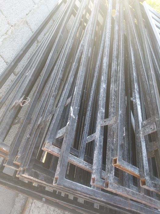 Рещетки на окна.