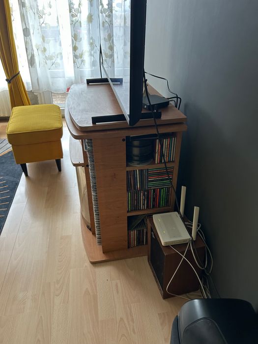 Шкаф за телевизор