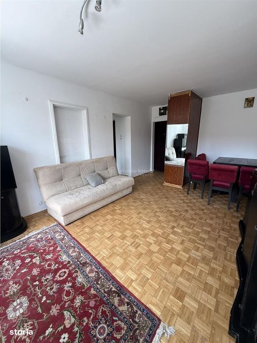 2 cam Radisson - Victoriei - Stirbei Voda — fotografia 3