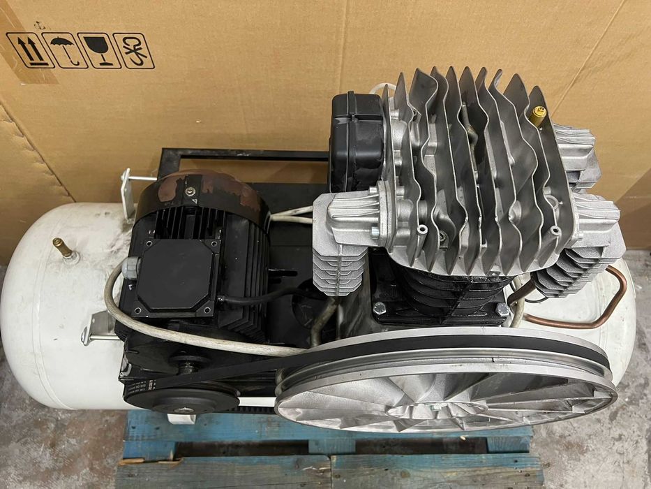 Compresor de aer FIAC 300 litri 11 BAR