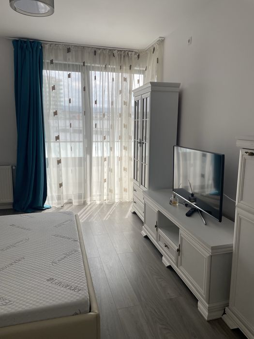 Inchiriez apartament 1 camera park lake iulius mall