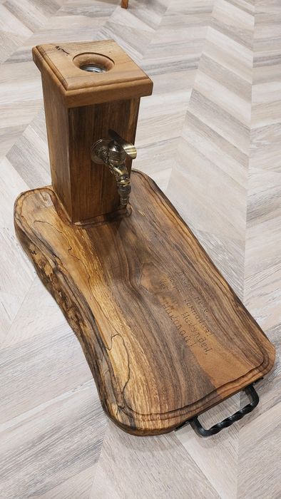 Диспенсър за Алкохол от орех