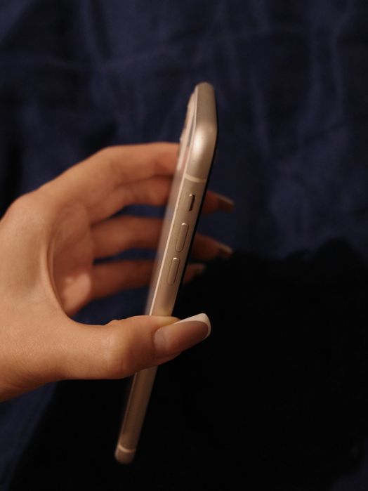 iPhone 11 Белый 64 гб