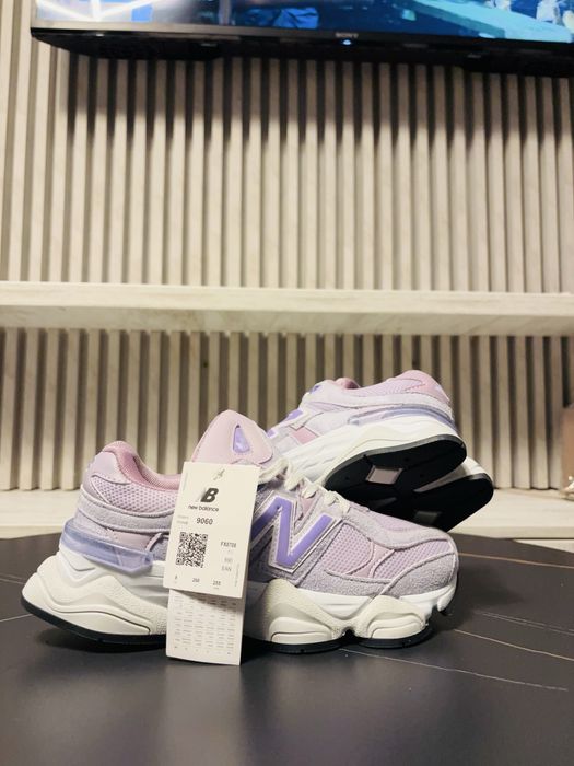 New Balance 9060