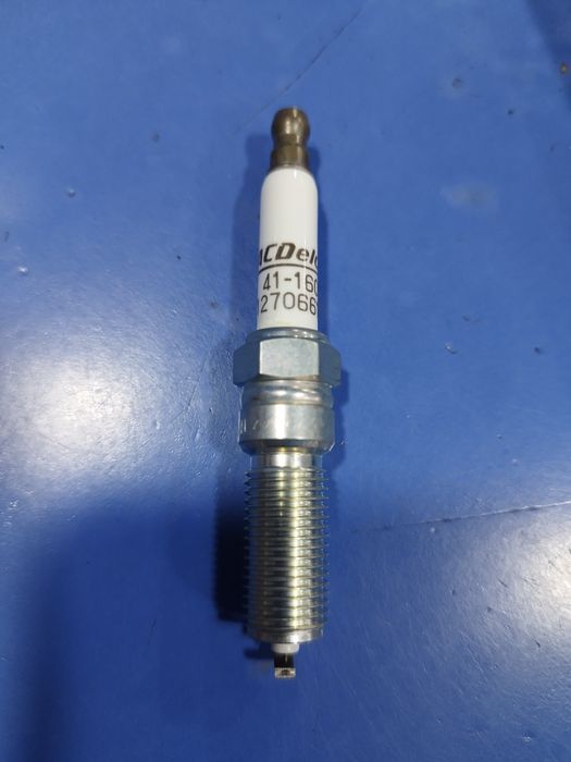 Onix, Trakker 2 svecha GM Acdelko zavod