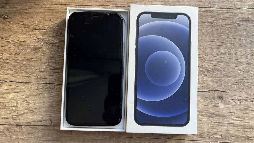 iPhone 12 128гб В хорошем состоянии
