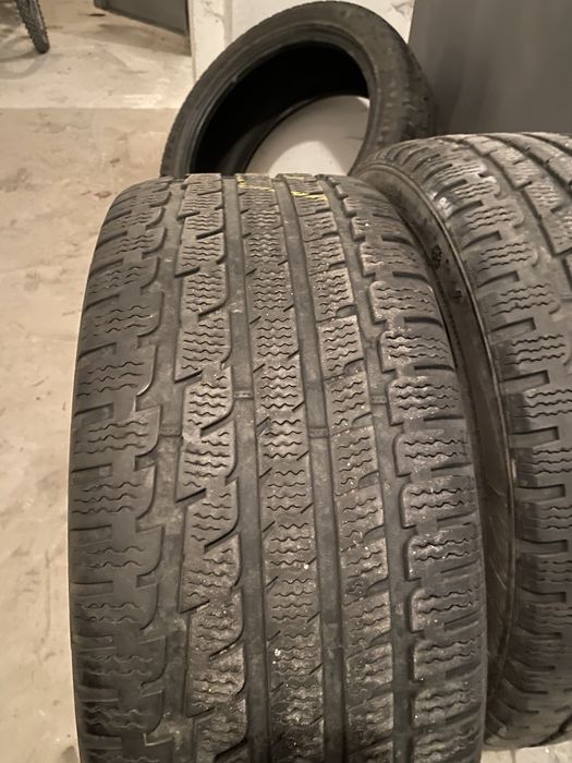 Зимни Гуми 225/45/17 KUMHO