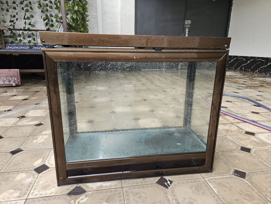 Аквариум/террариум большой, срочно продаю