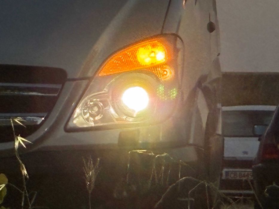 Оригинален ляв Bi-Xenon фар Mercedes Sprinter W906 (2007 г.) – пълен комплект A9068200961