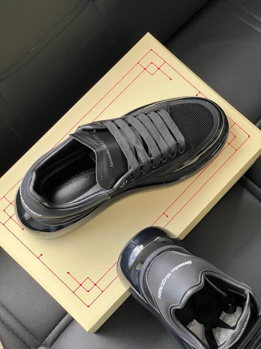 Adidasi Alexander Mcqueen noi !!! Marimi 40/44 !!!